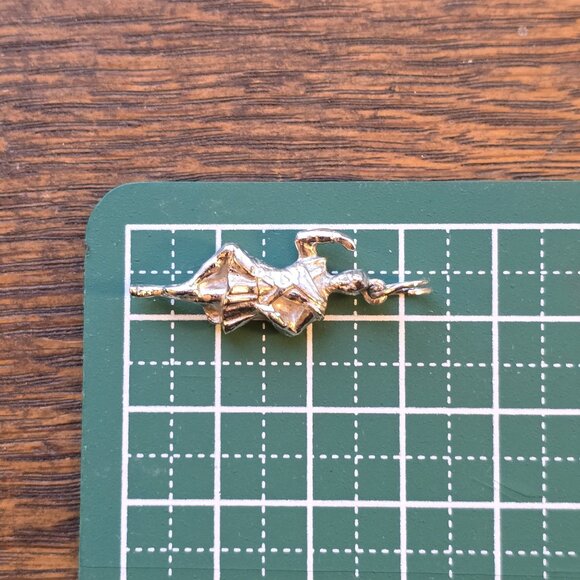 Vintage Sterling Silver Scottish Highland Dancer Pendant (360 degree sculpted) - Picture 5 of 5